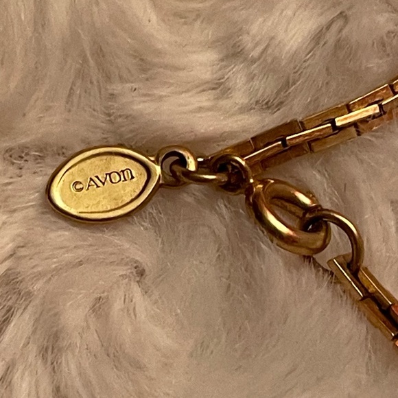 Vintage Rare Avon Gold-tone 22” long Necklace - Picture 5 of 5